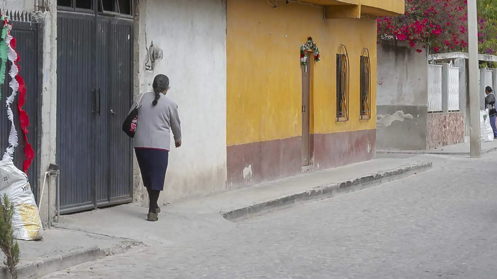 Previenen cáncer de mama en mujeres escobedenses. Foto César Ortiz